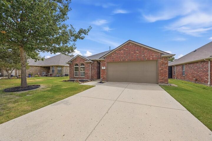Property Photo: 409 Bryn Mawr Lane TX 75495