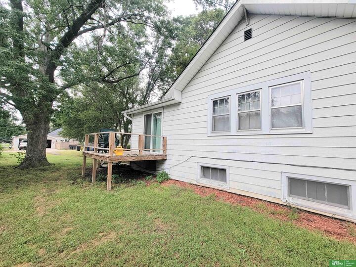 Property Photo:  2003 N Grant Avenue  NE 68467 