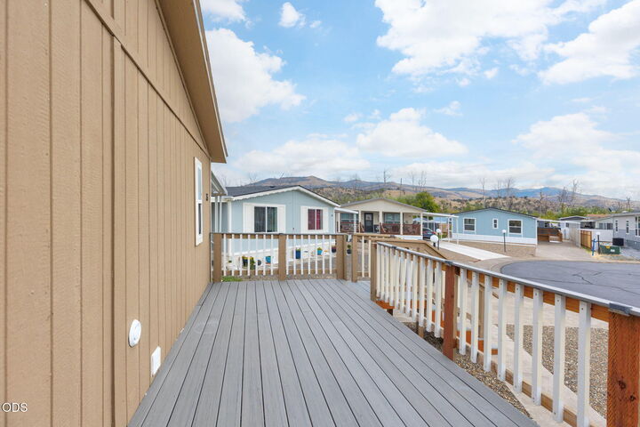 Property Photo: 4729 S Pacific Highway 35 OR 97535