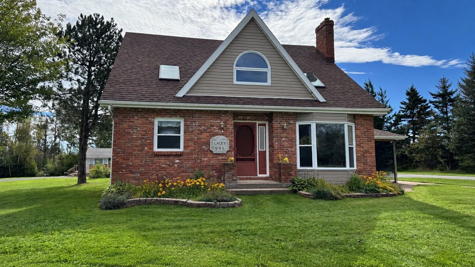 Property Photo: 995 Pleasant Grove Road PE C0A 1P0