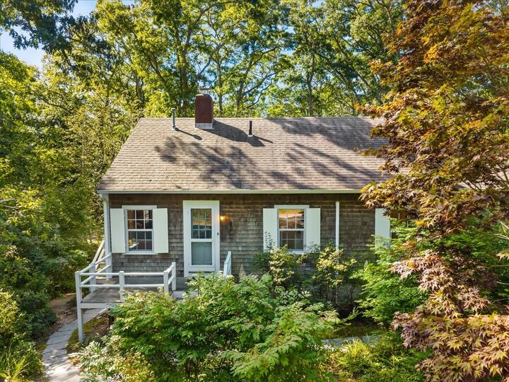 Property Photo:  89 F R Lillie  MA 02543 