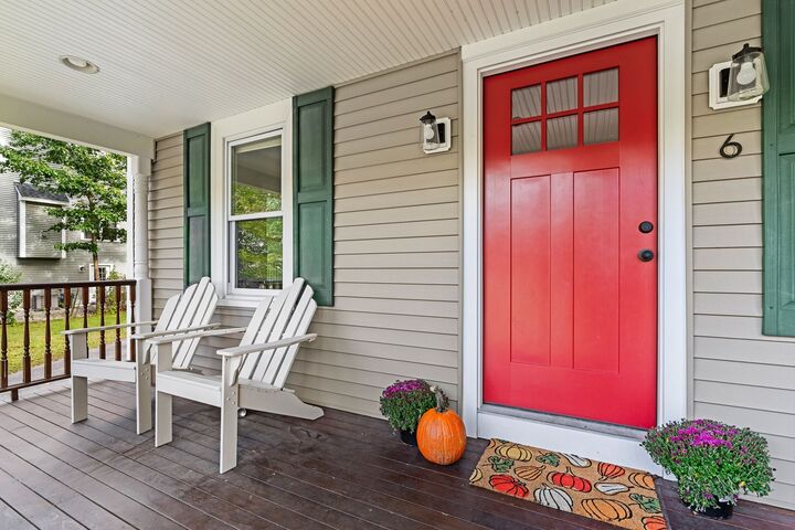 Property Photo:  6 Pershing St  MA 01862 