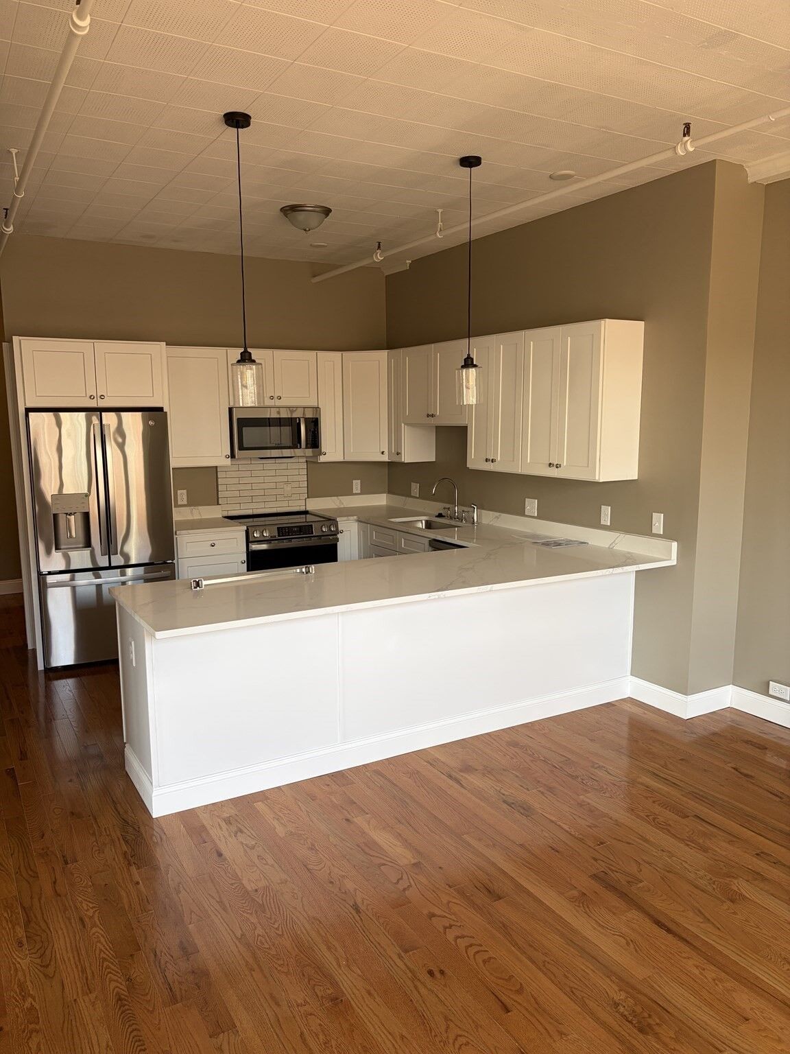 Property Photo:  158 Main 9  MA 01301 
