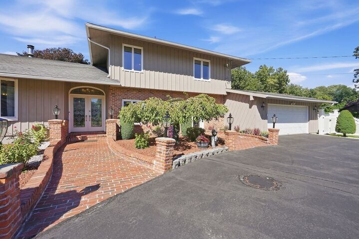 Property Photo:  105 Higher Brook Dr  MA 01056 