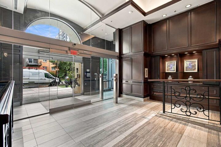 Property Photo:  817 15 Avenue SW 500  AB T2R 0H8 