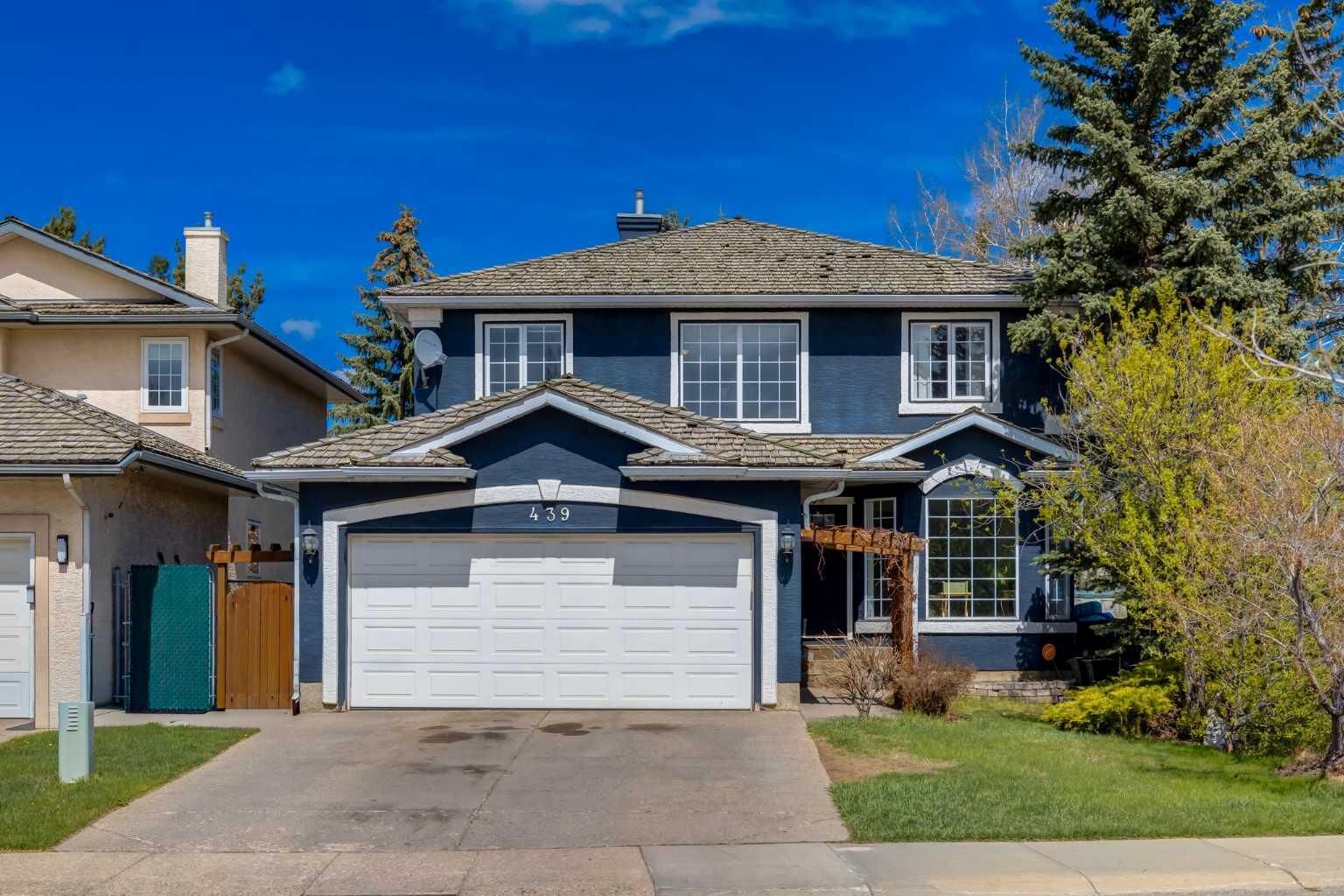 Property Photo:  439 Mountain Park Drive SE  AB T2Z 2N9 