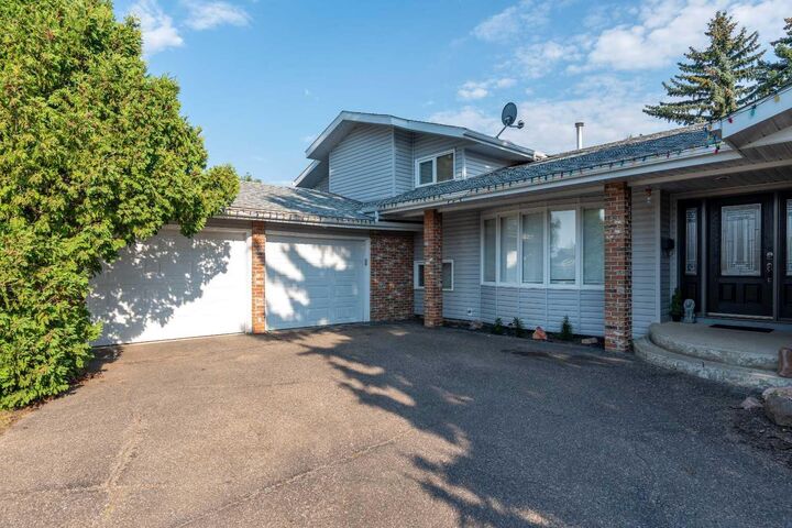 Property Photo:  3003 55A Avenue  AB T9V 1S3 