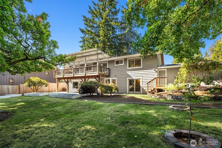 Property Photo:  2810  127th Avenue NE  WA 98005 