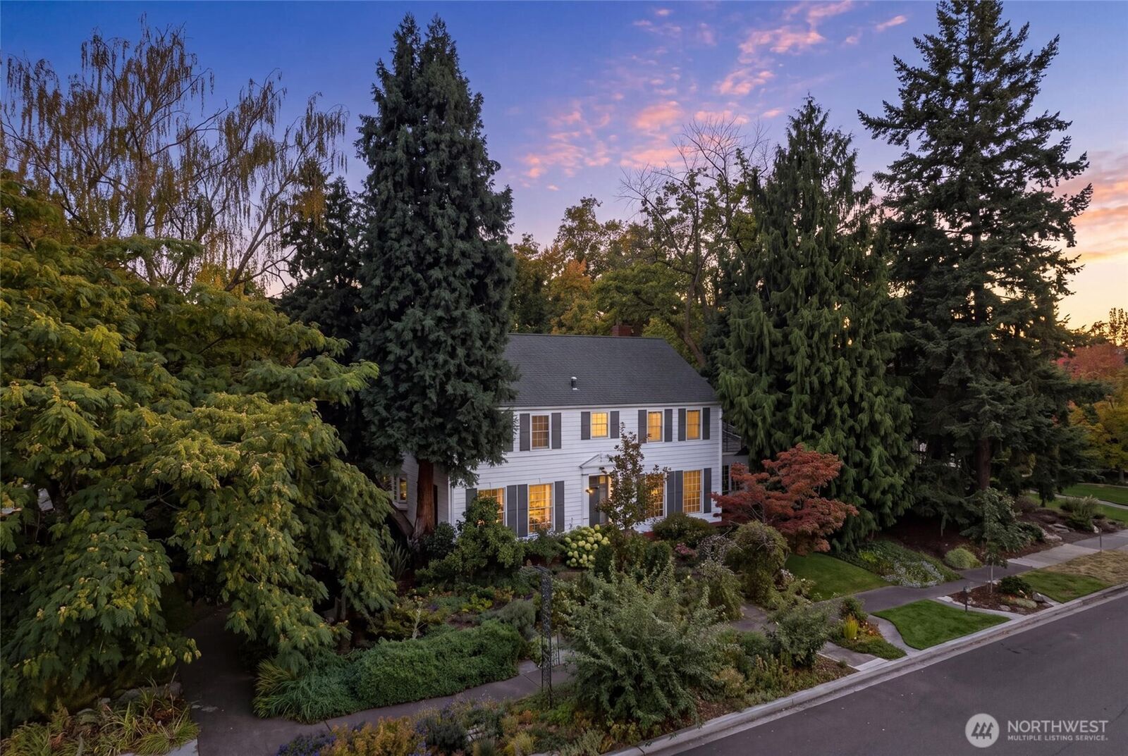 Property Photo: 444 Washington Street WA 99362