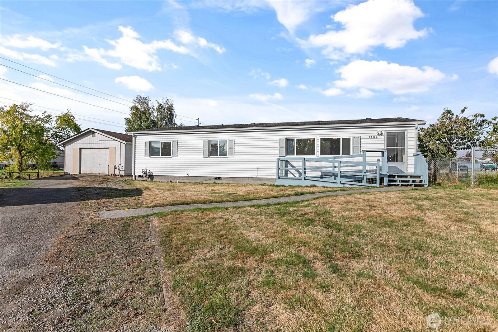 Property Photo:  1705 N 32nd Place  WA 98273 
