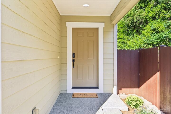 Property Photo:  18831  18th Place W  WA 98036 
