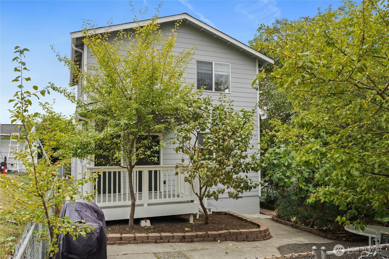Property Photo: 4724 S Findlay Street B WA 98118