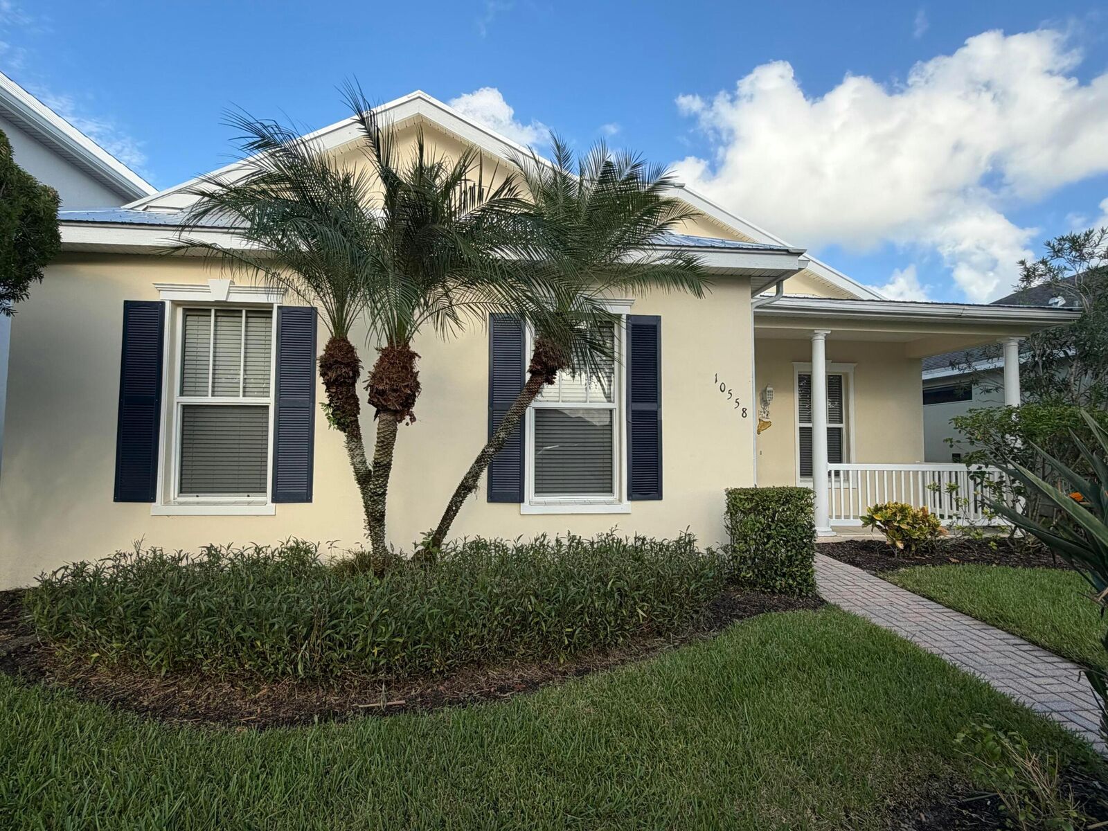 Property Photo: 10558 SW Westlawn Boulevard FL 34987