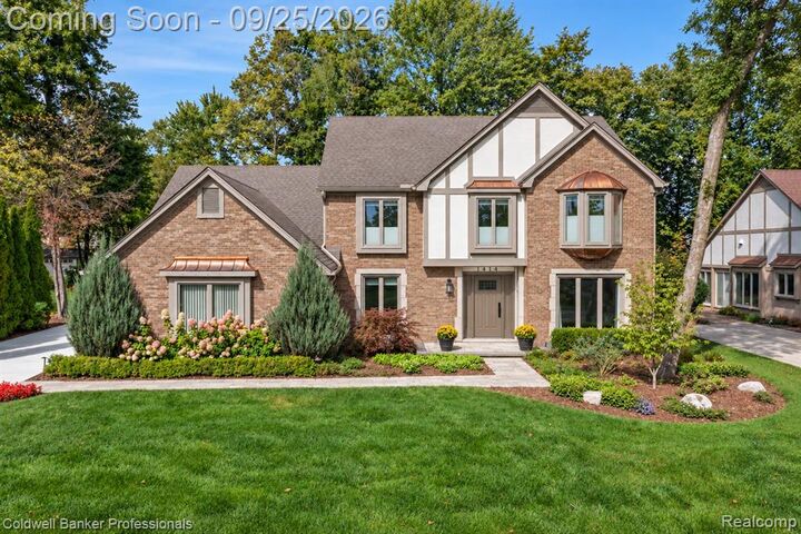 Property Photo:  1414 Bradbury Drive  MI 48098 