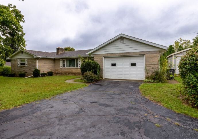 Property Photo:  1029 West 3rd Street  IN 47331 