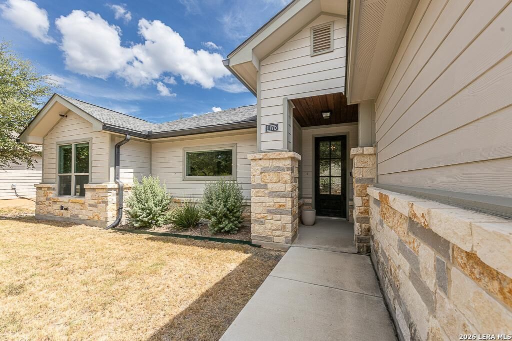 Property Photo:  1175 Lavaca  TX 78133 