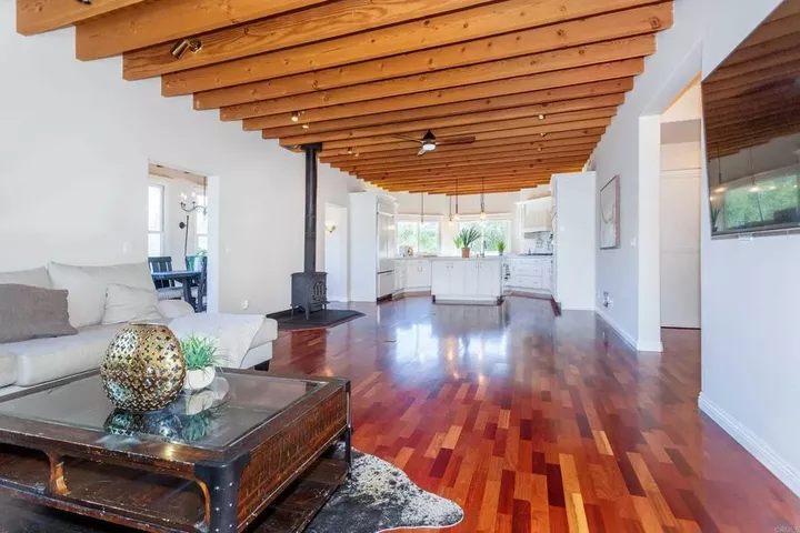 Property Photo: 26285 Calle De Encinas CA 92082