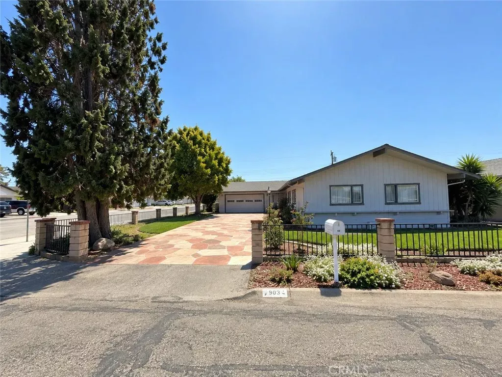 Property Photo: 903 Sandalwood Avenue CA 93420