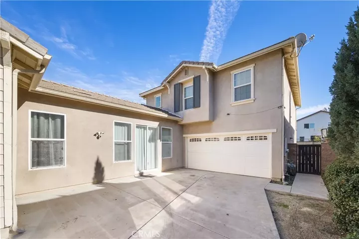Property Photo:  25090 Acorn Court  CA 92883 