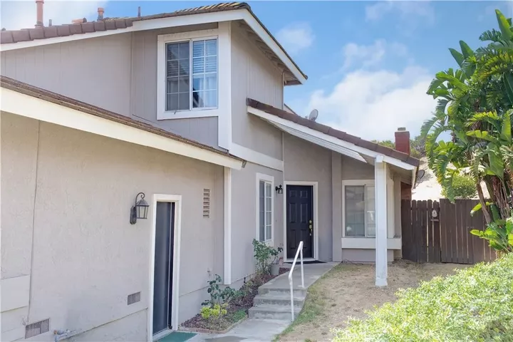 Property Photo:  3850 Blue Gum  CA 92886 
