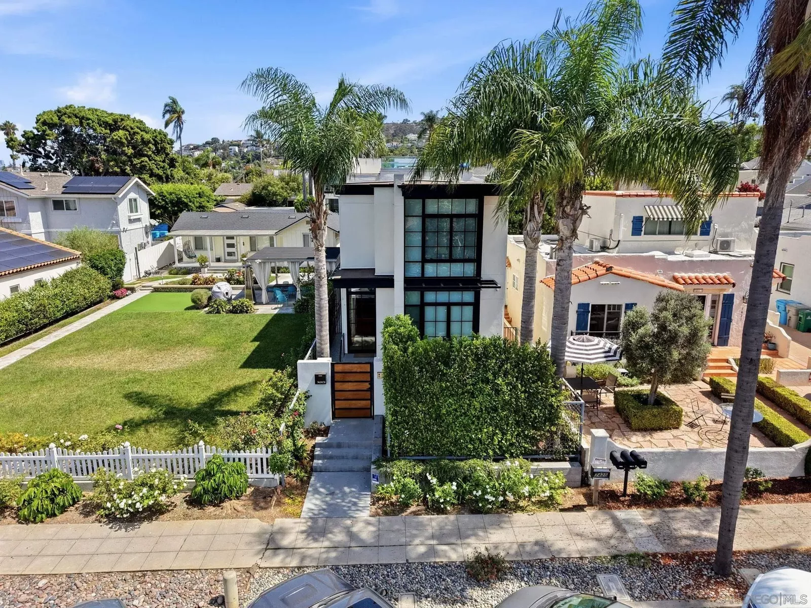 Property Photo: 7431 Draper Ave CA 92037