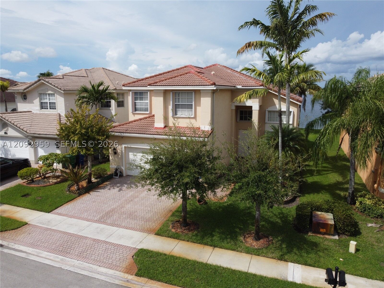 Property Photo: 4276 SW 179th Way FL 33029