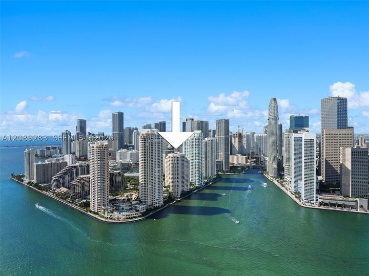 Property Photo:  888 Brickell Key Dr 2912  FL 33131 