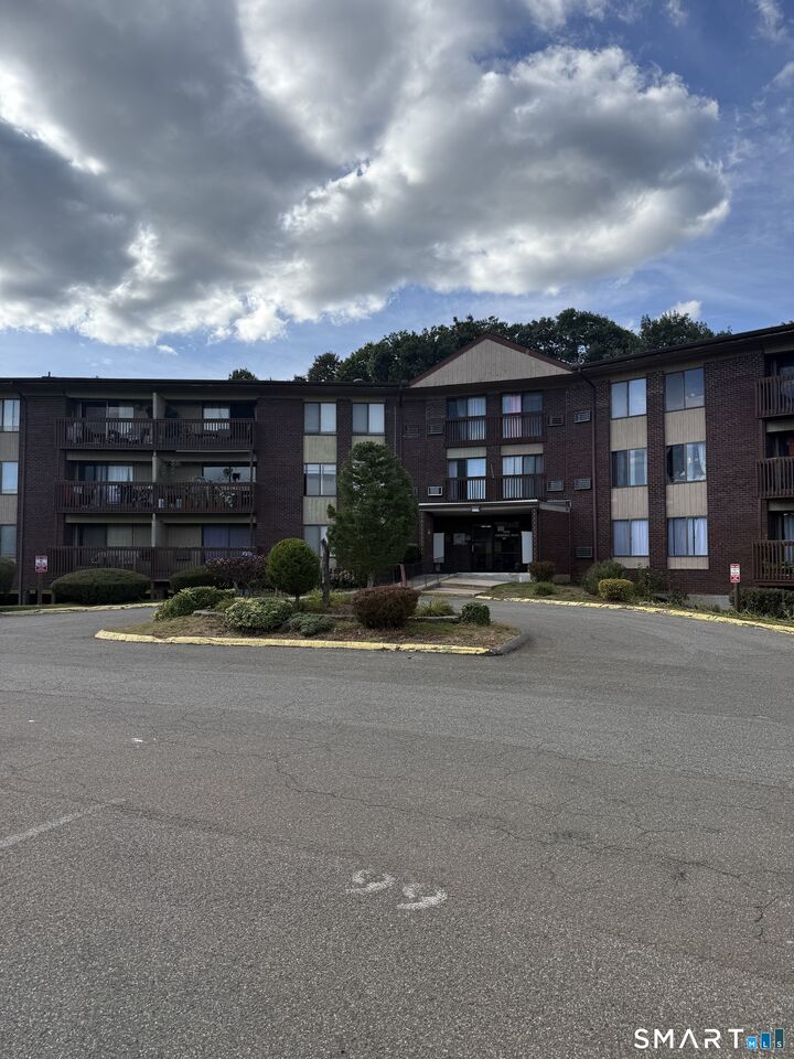 Property Photo:  2306 Cromwell Hills Drive  CT 06416 
