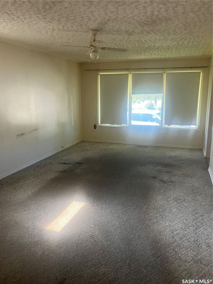 Property Photo:  2157 Fleury Street  SK S4N 2M3 
