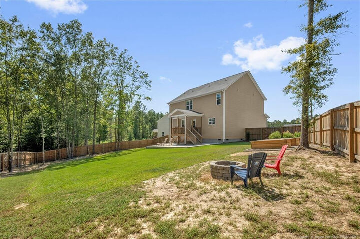 Property Photo:  814 Twin Leaf Court  NC 28326 