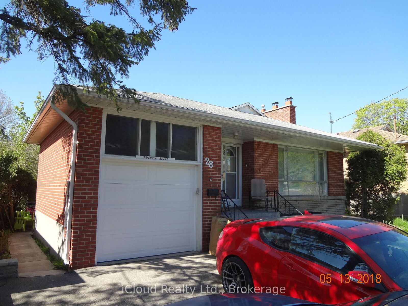 Property Photo: 28 Jill Crescent Basement ON M9B 6B3