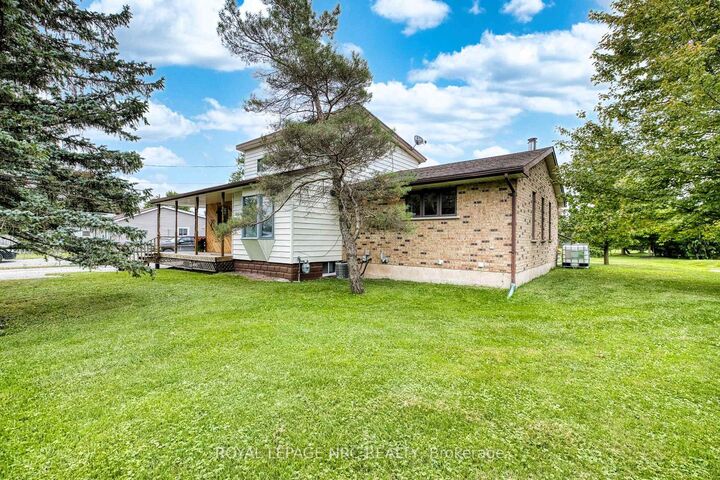 Property Photo:  647 Chippawa Road  ON L3K 5V5 