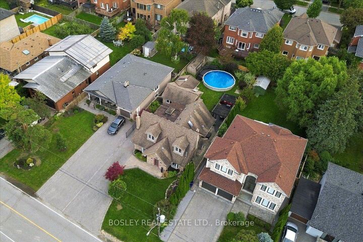 Property Photo:  566 Rougemount Drive  ON L1W 2C2 