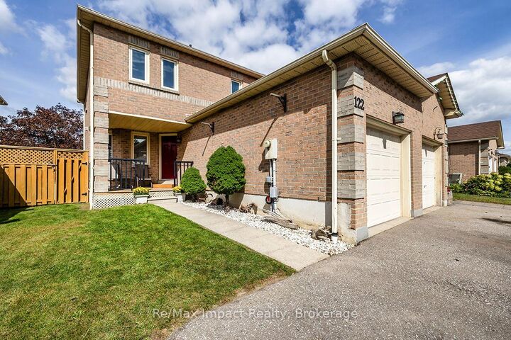 Property Photo:  122 Wright Crescent  ON L1S 6X7 