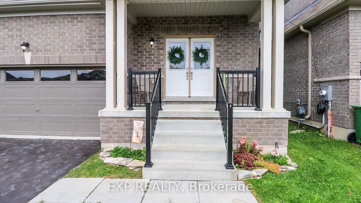 Property Photo:  251 Ridley Crescent  ON N0C 1B0 