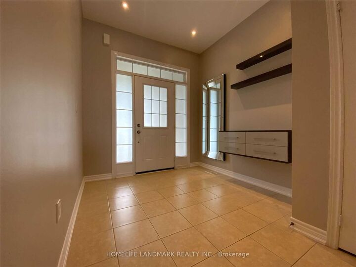 Property Photo:  118 Via Toscana N/A  ON L4H 3V2 