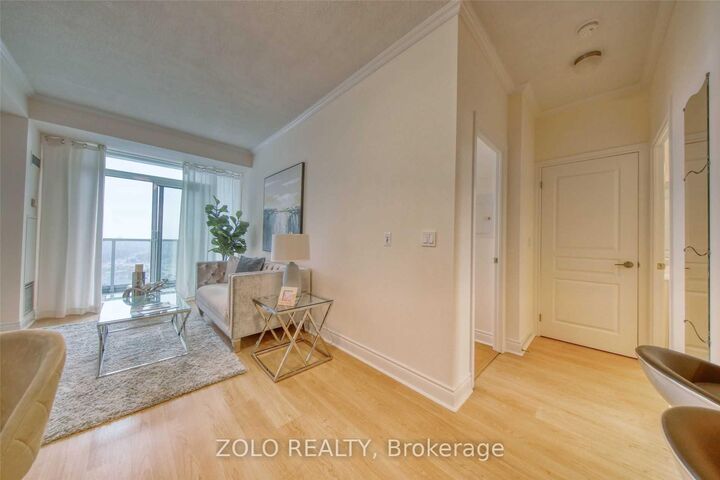 Property Photo: 7 North Park Road 1912 ON L4J 0C9