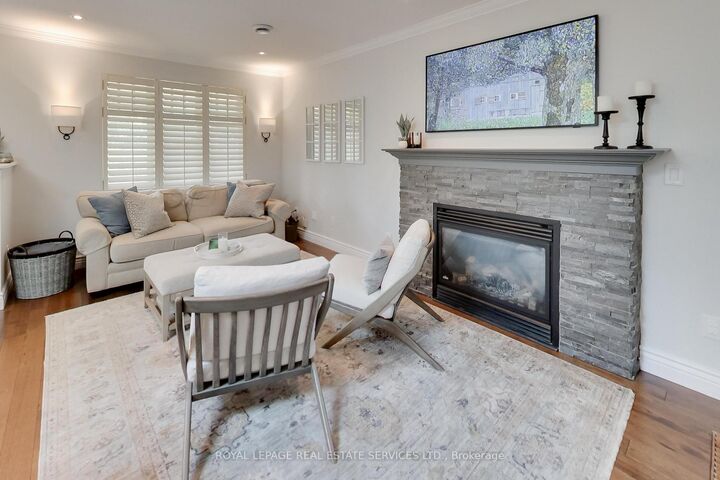 Property Photo:  21 Parker Avenue  ON M8Z 4L6 