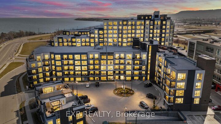Property Photo:  10 Concord Place 209  ON L3M 0G6 