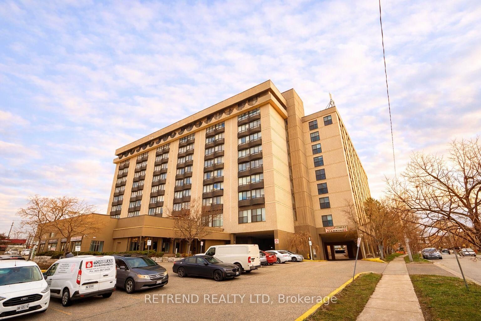 Property Photo:  2737 Keele Street 205  ON M3M 2E9 