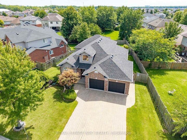 Property Photo:  8532 Heikoop Crescent  ON L2H 3J7 