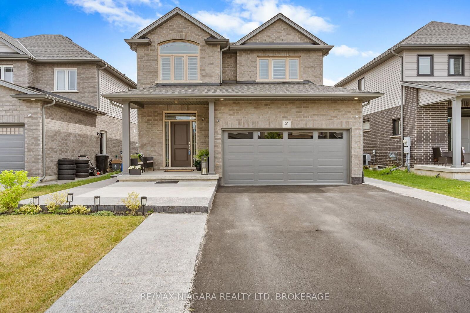 Property Photo:  91 Quebec Avenue  ON L3B 0E4 