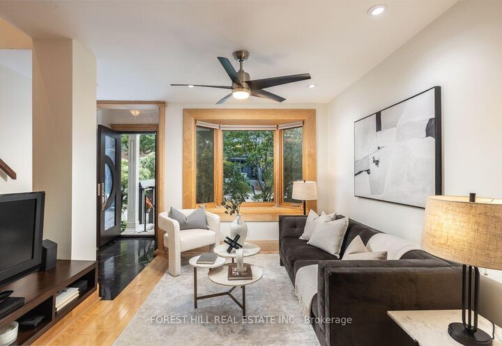 Property Photo:  8 Wiley Avenue  ON M4J 3W4 