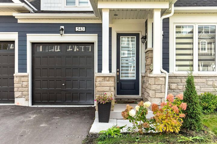 Property Photo:  543 Hudson Crescent  ON L4R 0J1 