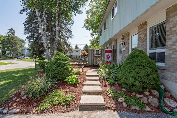 Property Photo:  306 Oakwood Court  ON L3Y 3C8 