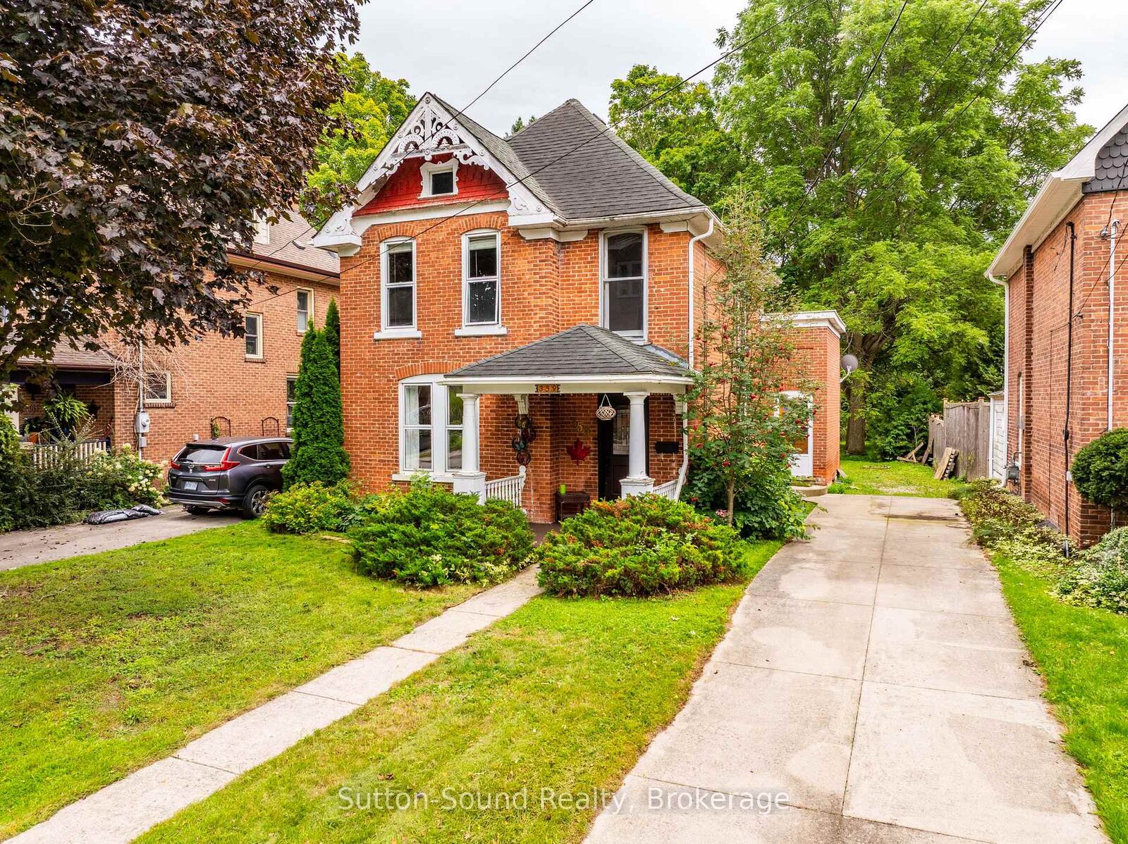 Property Photo:  359 5th Street E  ON N4K 1C6 