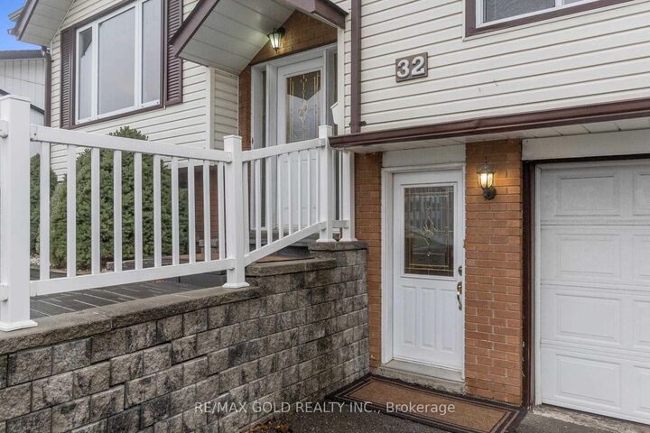 Property Photo:  32 Glenforest Road  ON L6S 1K6 
