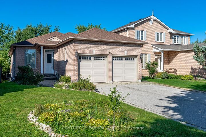 Property Photo:  85 Canoe Avenue  ON L4E 3Y2 