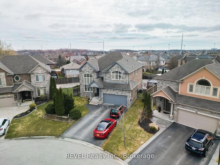 Property Photo:  6600 Richard Crescent  ON L2H 0A9 