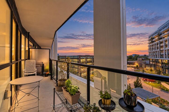 Property Photo:  60 George Butchart Drive 416  ON M3K 0A7 